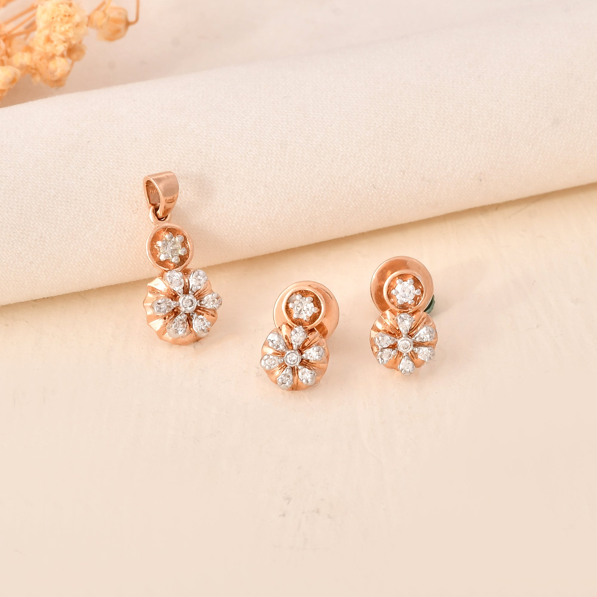 Floral Flicker: Minimalist Daily Pendant Set